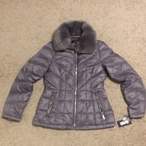 ⚡️SALE⚡️NWT Kenneth Cole faux fur trim short puffer coat